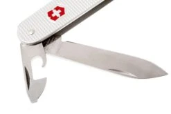 Victorinox Cadet Alox Silver 0.2601.26 Navaja Suiza -Mejor Cuchillos Tienda VI5V0 2601 26 03 victorinox vi5v0 2601 26 cadet alox d3