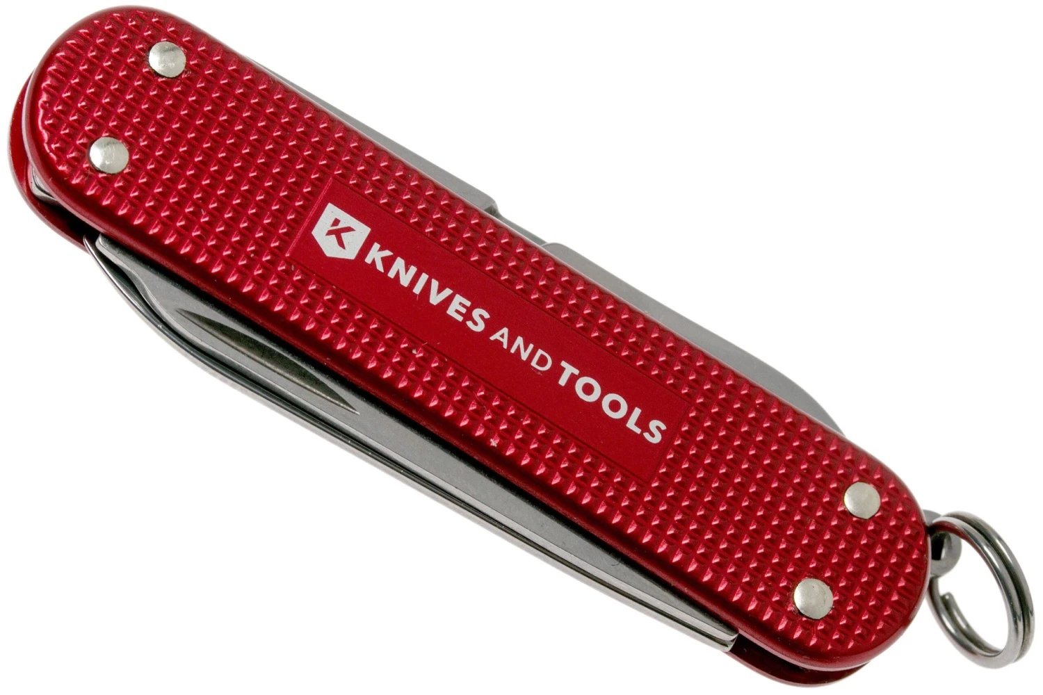 Victorinox Classic Alox Red 0.6221-20R4.KTE1 Knivesandtools Edition, navaja suiza Victorinox Classic Alox Red 0.6221-20R4.KTE1 Knivesandtools Edition, Navaja Suiza -Mejor Cuchillos Tienda VT0 6221 20R4 KTE1 05 victorinox scaled