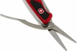Victorinox RangerGrip 71 Gardener Rojo-negro VT0.9713.C Navaja Suiza -Mejor Cuchillos Tienda VT0 9713 C 03 victorinox rangergrip 71 gardener vt0 9713 c d3
